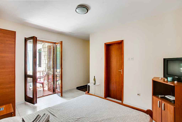 Mini-hotel in Budva — photo 6